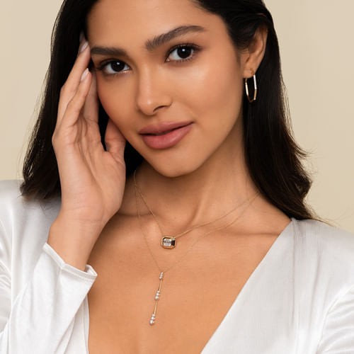 14K Yellow Gold Geometric Baguette and Round Diamond Pendant Necklace